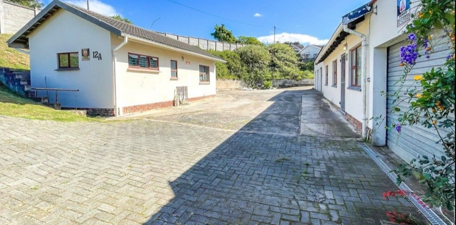 4 Bedroom Property for Sale in Amalinda North Eastern Cape